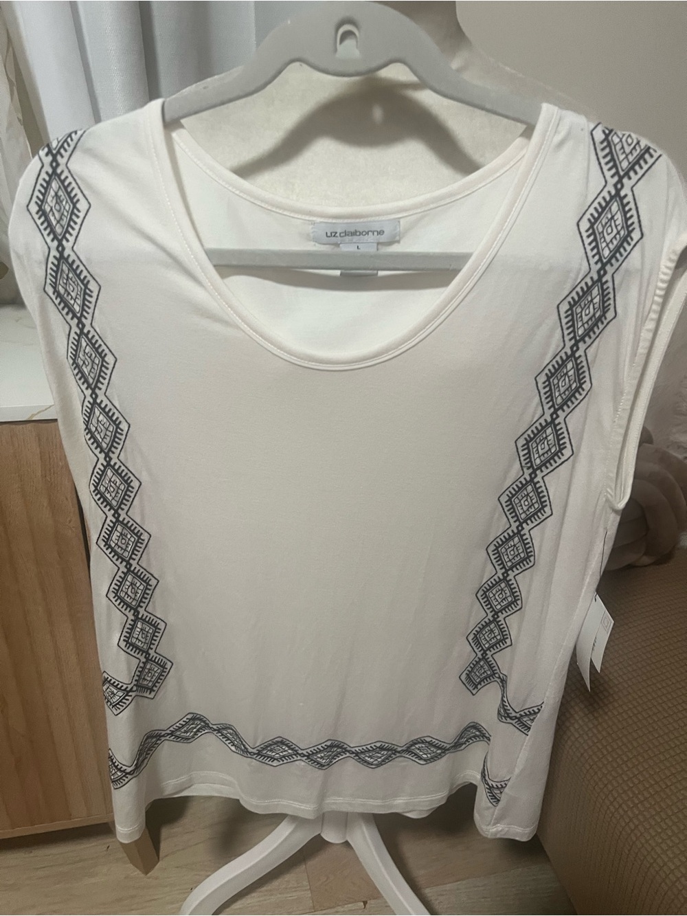 Liz Claiborne Cream Tank Top with black Geometric Embroidery